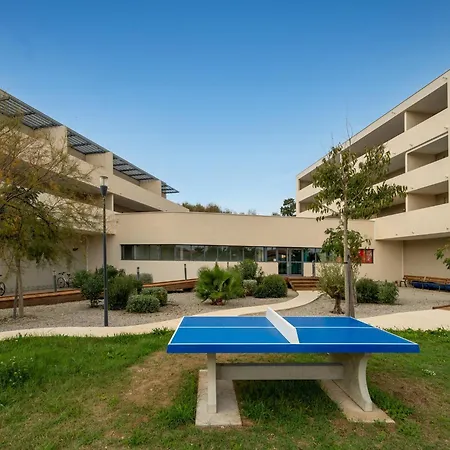 Centrally-heated In Villa Sérignan