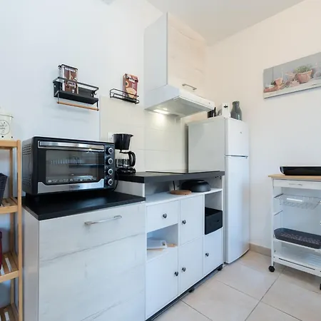 Centrally-heated In Villa *