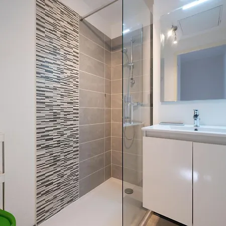 Centrally-heated In * Sérignan